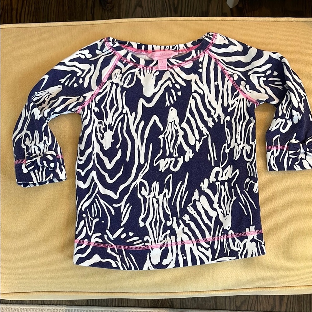 Lilly Pulitzer Navy and White Zebra Print Long Sleeve Top, size 4-5
